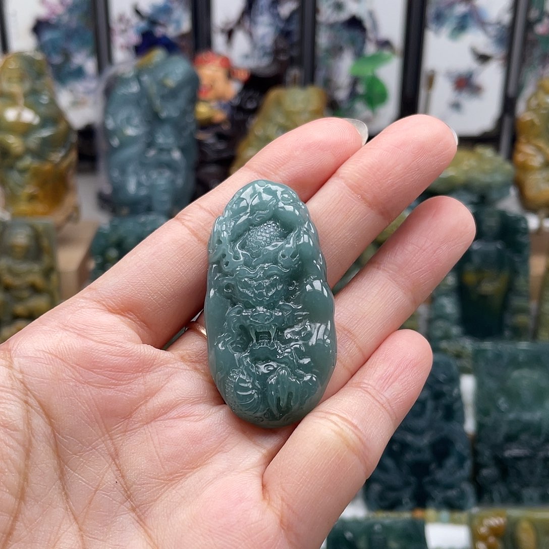 颈饰未镶嵌翡翠天然翡翠a货龙