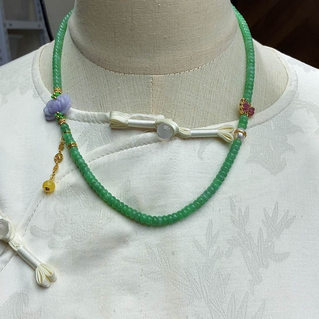 翡翠颈饰未镶嵌天然