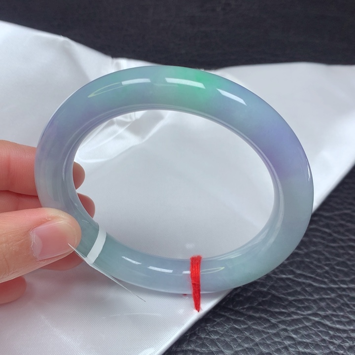 翡翠手镯（圆镯）未镶嵌