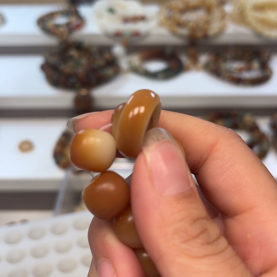 五***星白玉菩提吊坠跑环一个