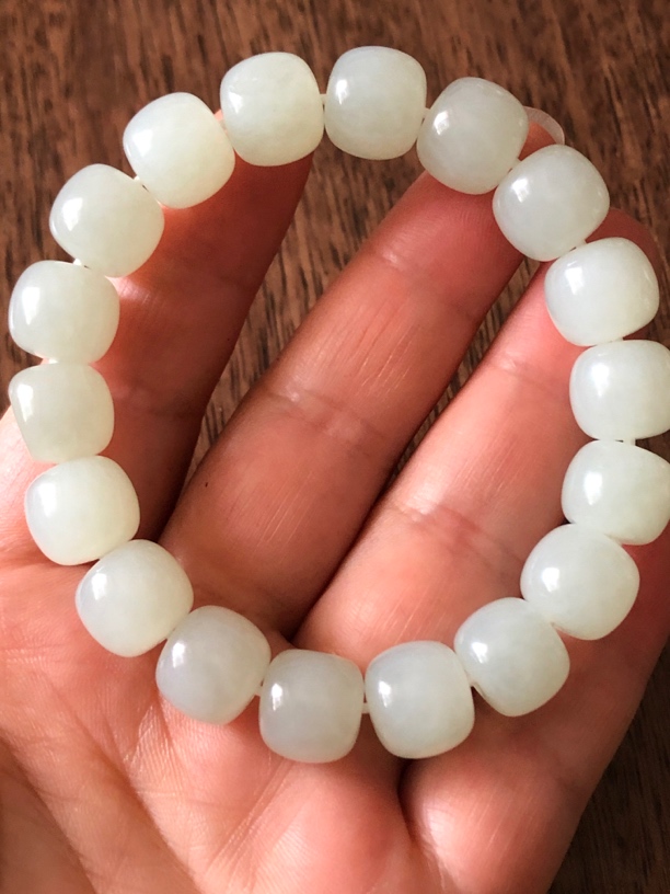 和田玉籽料老型珠手串