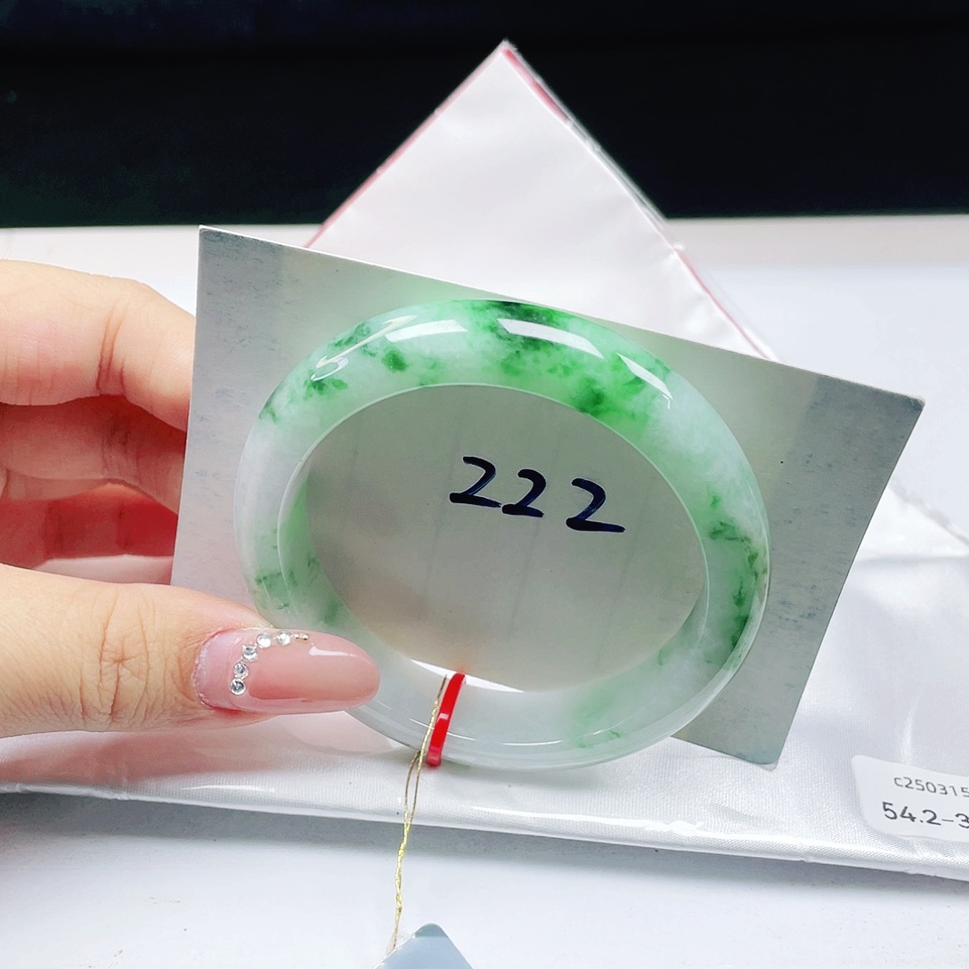 翡翠未镶嵌手镯正圈54+