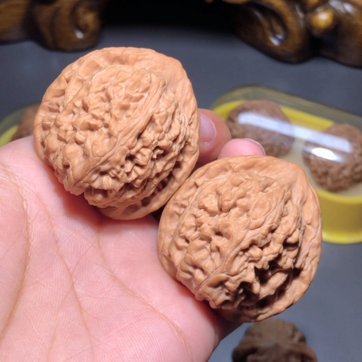 文玩核桃把件41.5望月