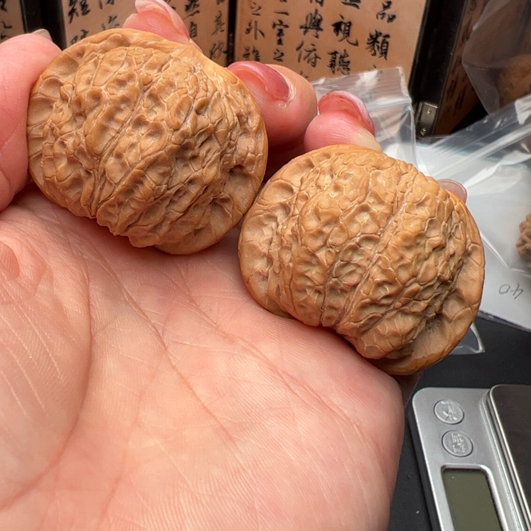 文玩核桃把件血麒麟40