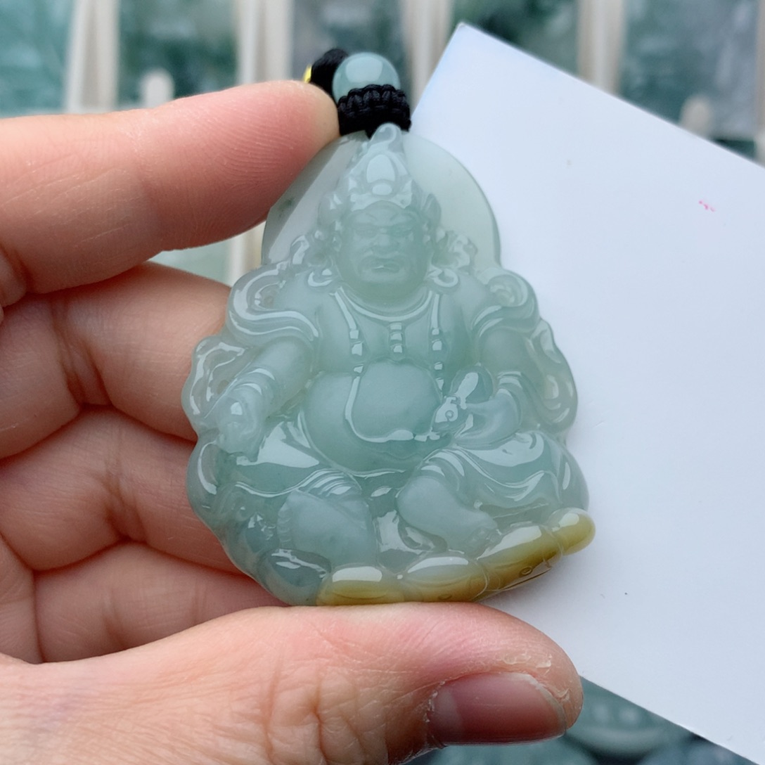 翡翠颈饰未镶嵌黄財神