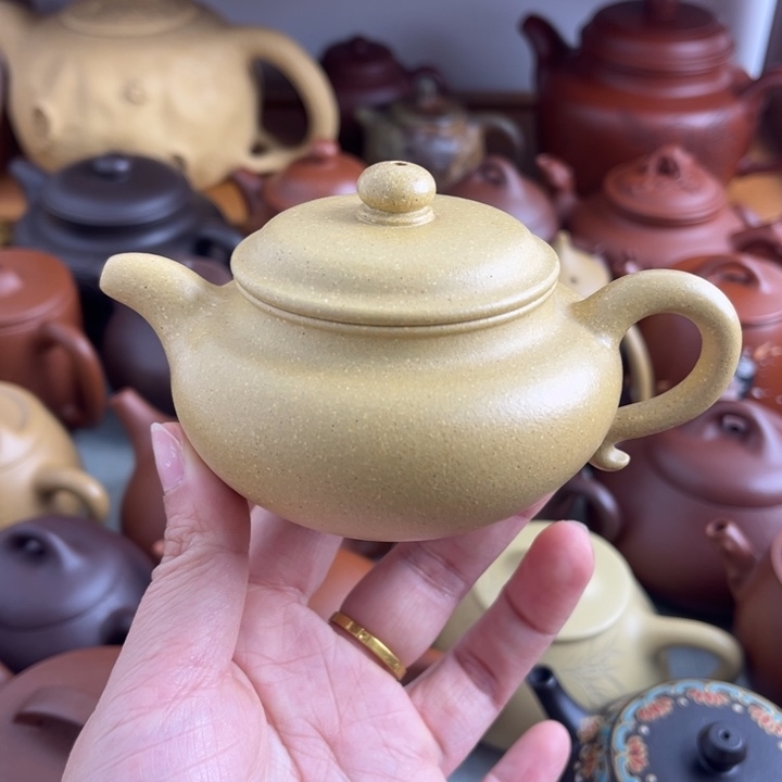紫砂茶壶120cc本绿半手