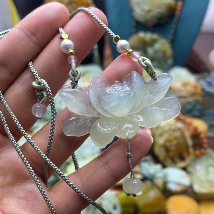 蛇纹石玉合金颈饰