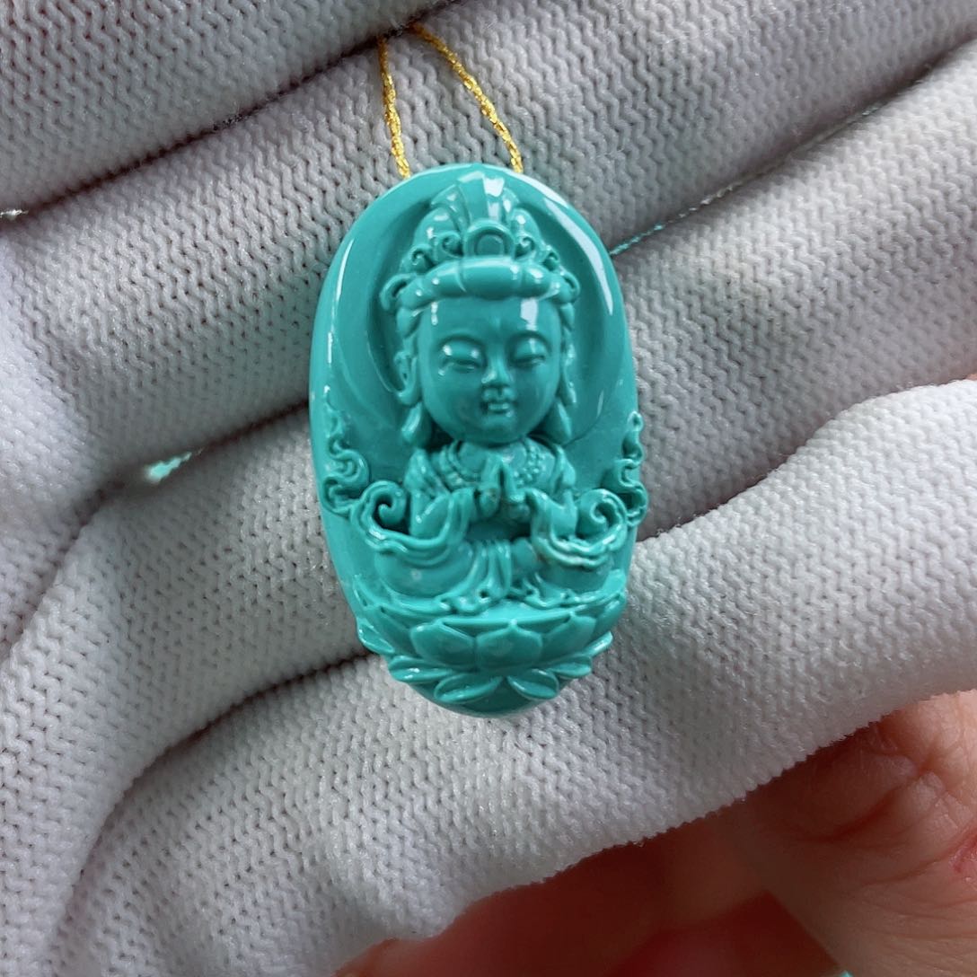 绿松石颈饰未镶嵌