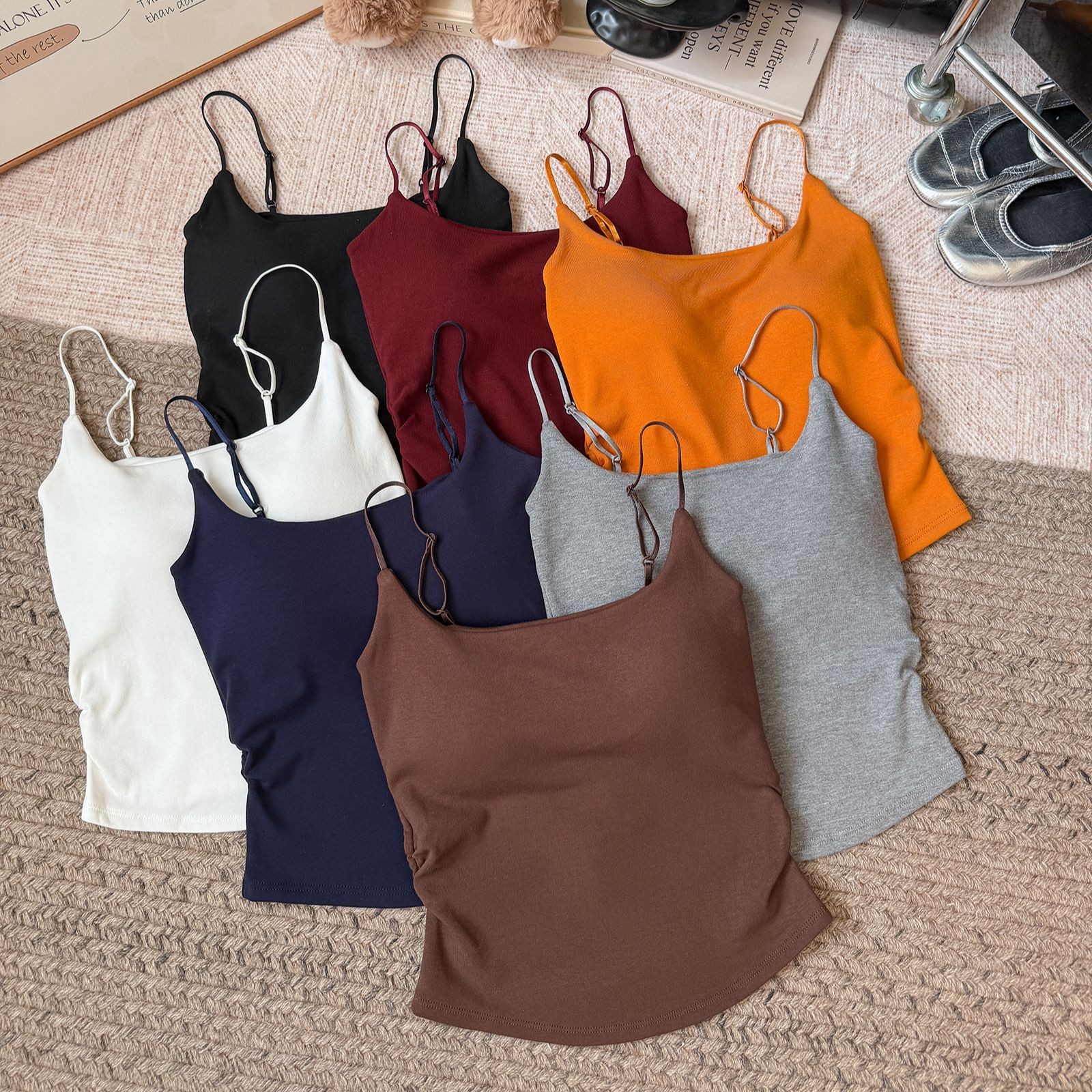 克尔伦贝纯欲风小清新加绒吊带褶皱收腰设计百搭保暖内搭213