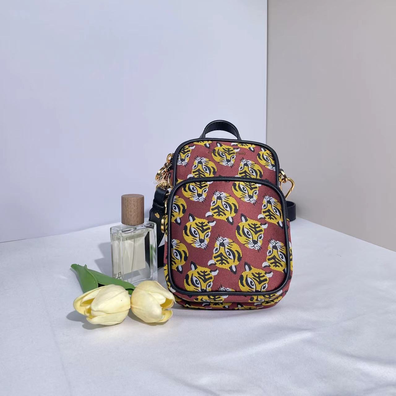 正品小CK 80151116红色S时尚女包-CD