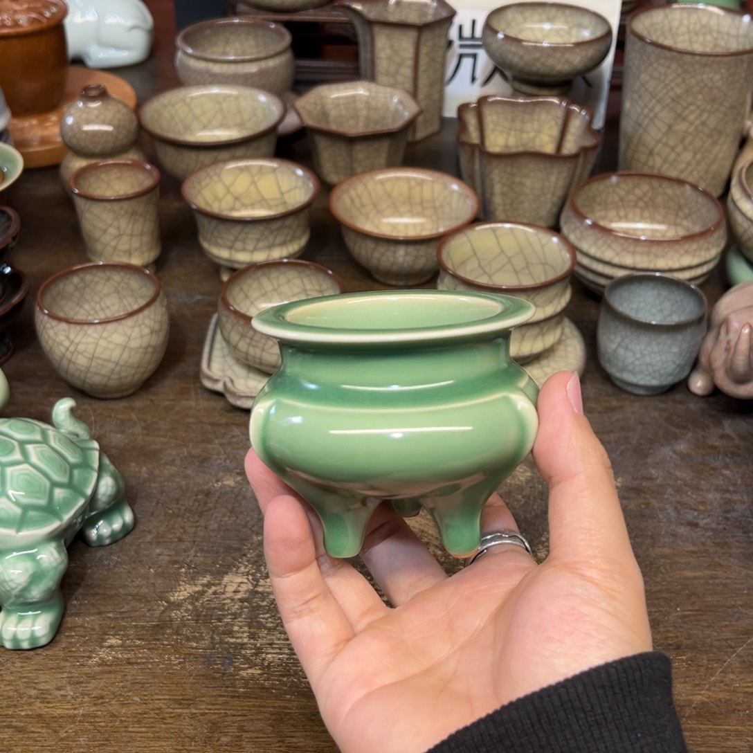 微瑕青瓷浮力特价