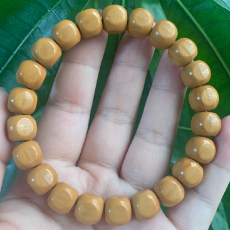 小杜.抛光六方猴头核桃二等手串（非全品介意勿拍）