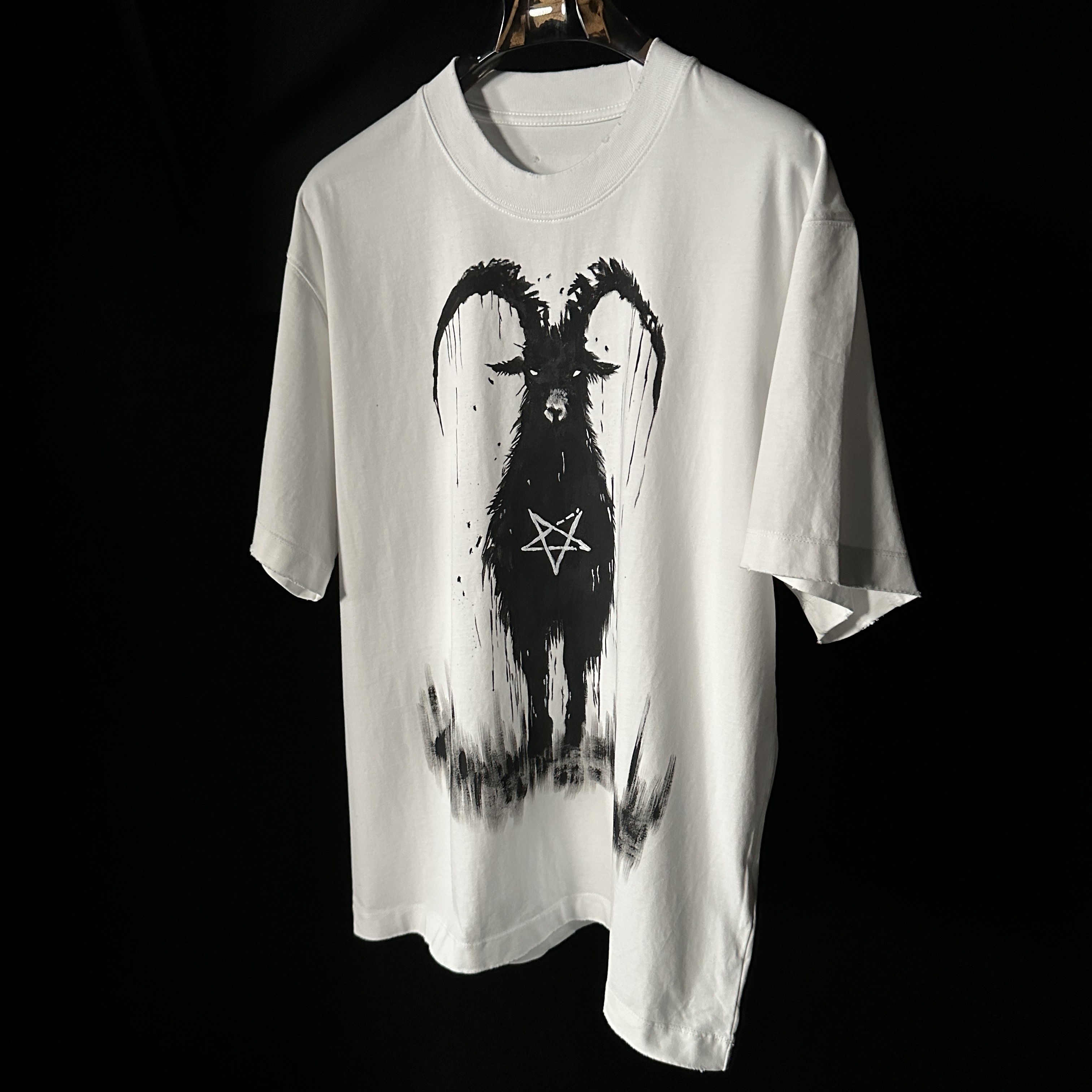 【冷目潮物质】手工绘画定制暗黑风邪影魔羊T恤重磅洗水宽松短袖