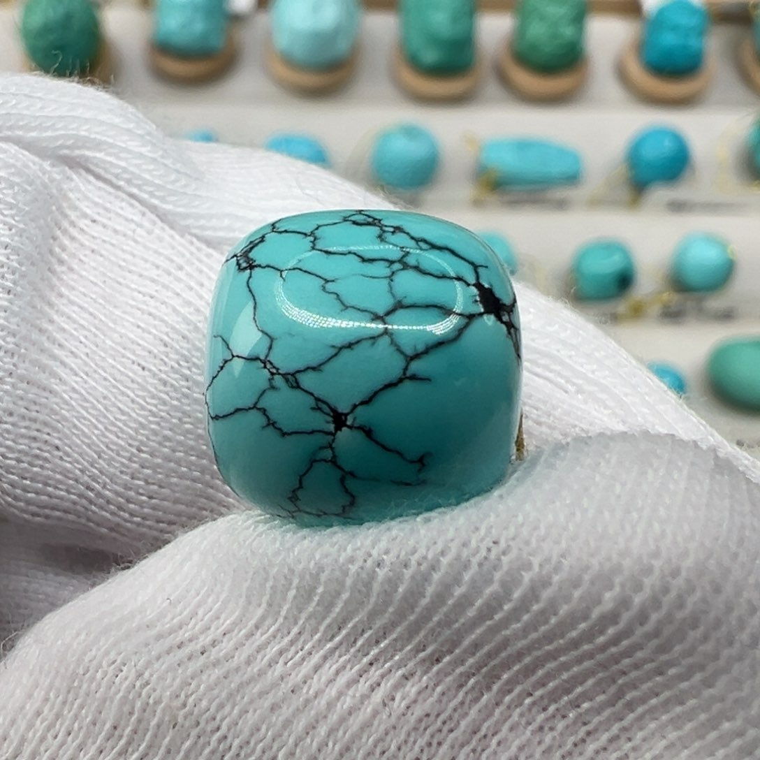 绿松石配饰未镶嵌