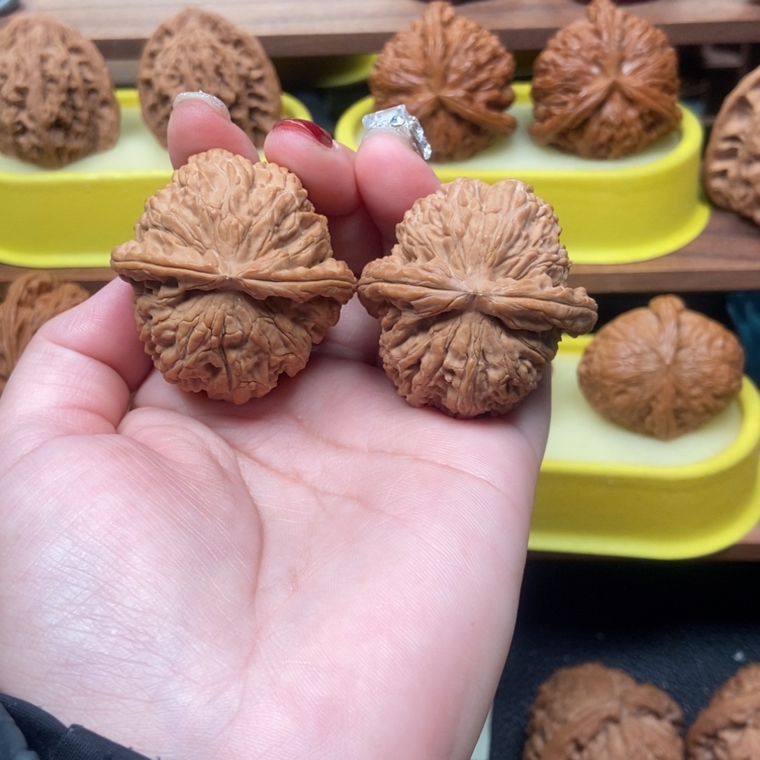 独***钓手串/手链核桃白狮子