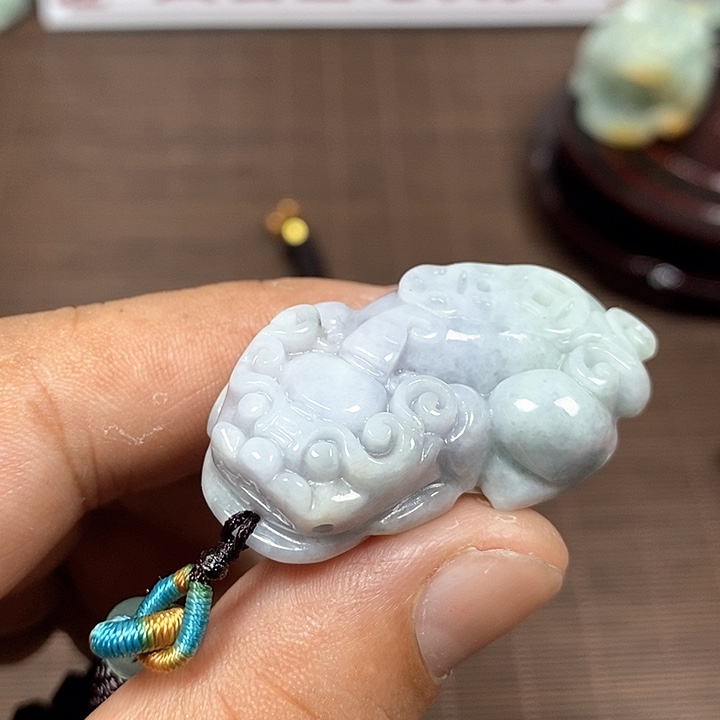 颈饰未镶嵌翡翠天然翡翠玉A货配证书