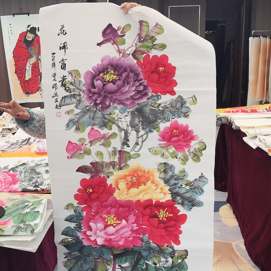 国画长腿美女卖画