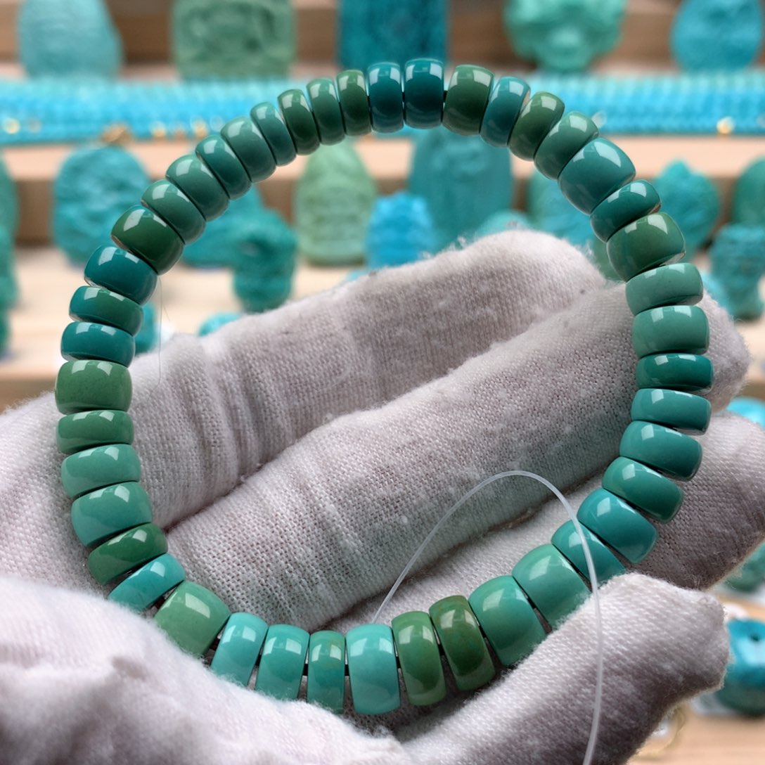 绿松石配饰未镶嵌