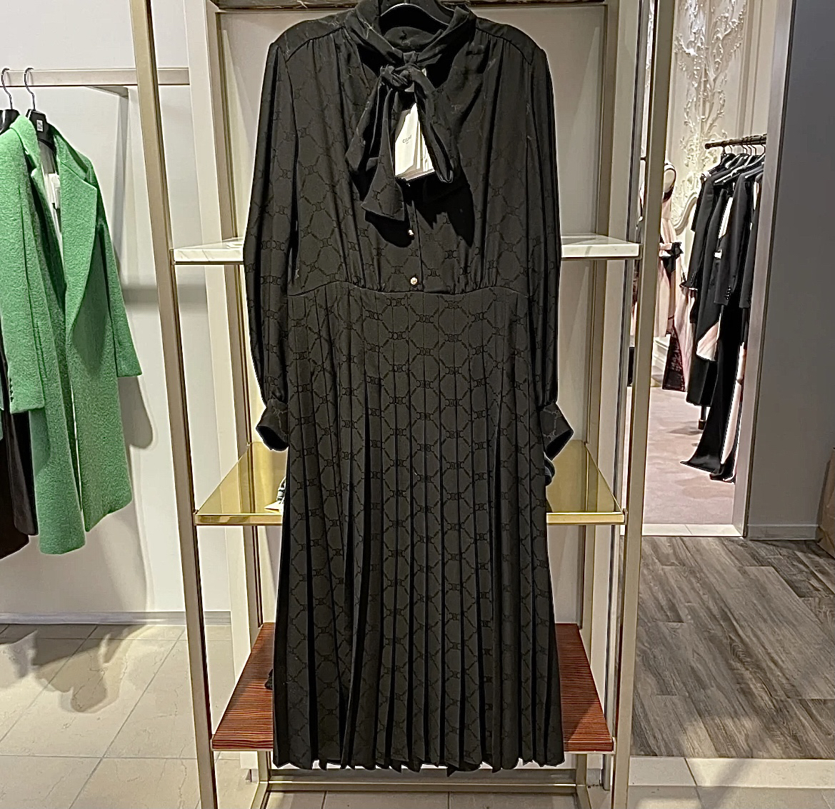 95新 Celine/思琳   暗纹满印logo长袖连衣裙 38码