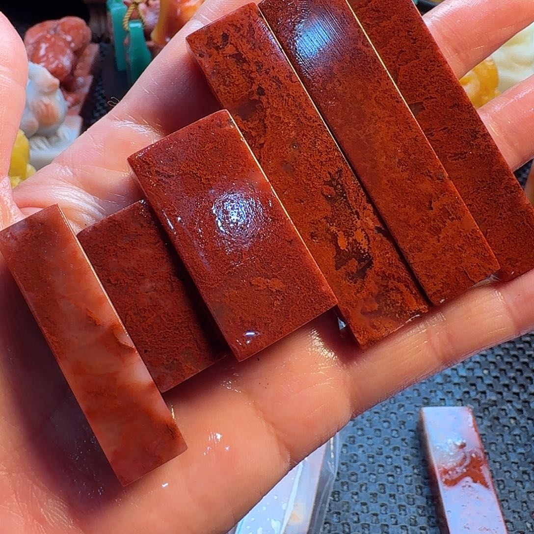 寿山石印石然****帅老挝石