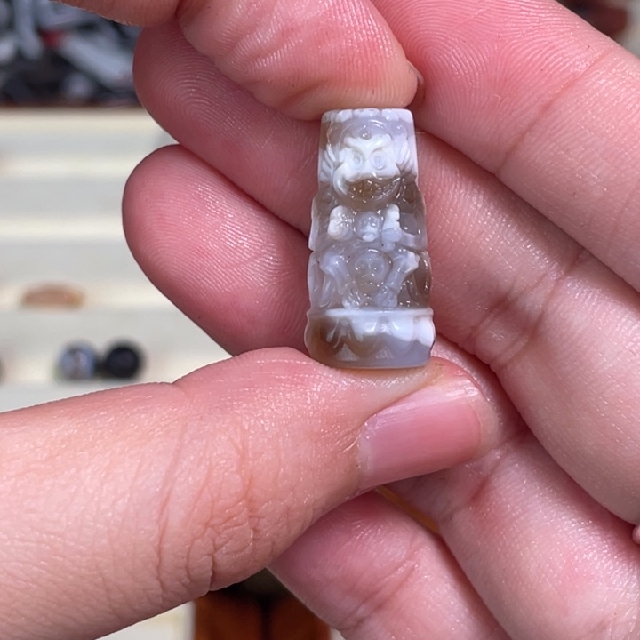 玛瑙/玉髓未镶嵌颈饰44