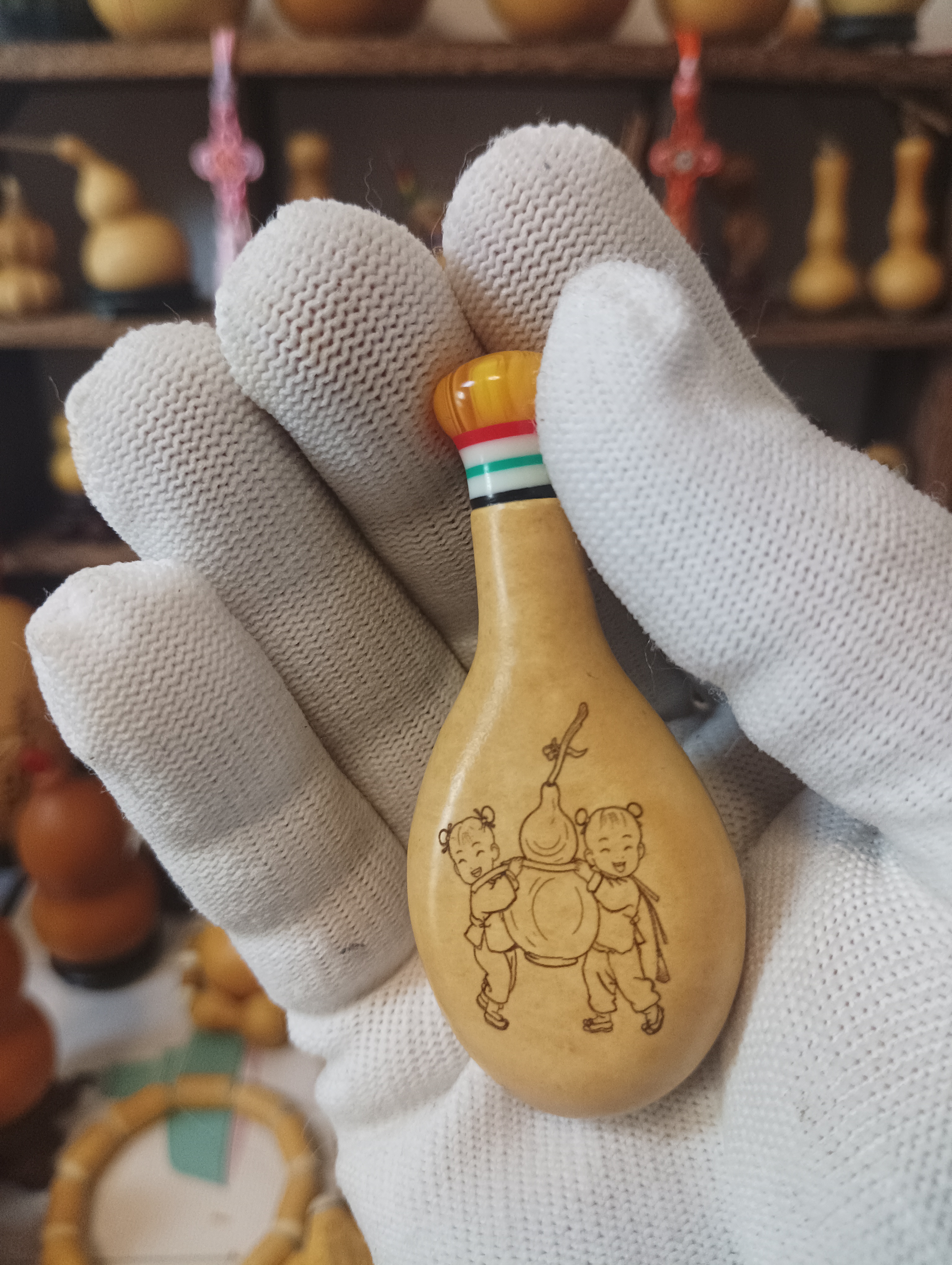 镶口夹扁双面刻画葫芦