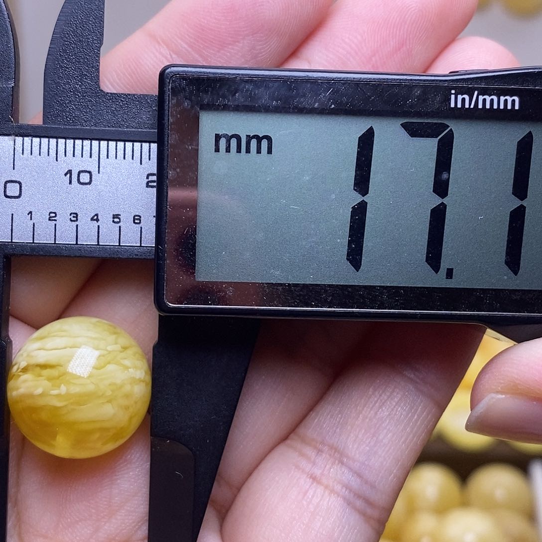 裸石琥珀未镶嵌蜜蜡圆珠