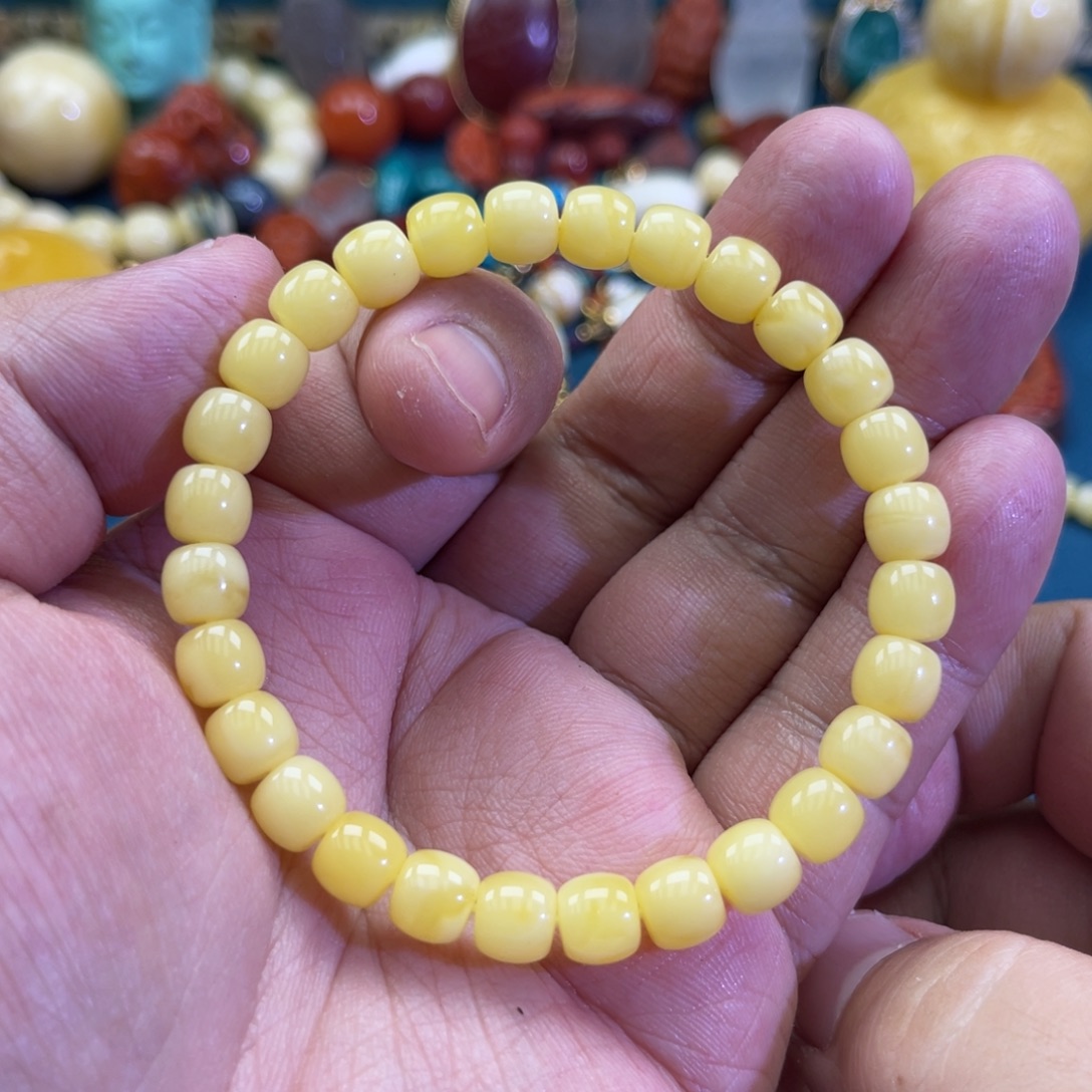 琥珀未镶嵌珠宝奇石35