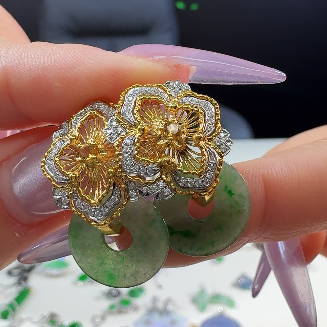 M***U翡翠18K金镶嵌耳饰18 K镶嵌