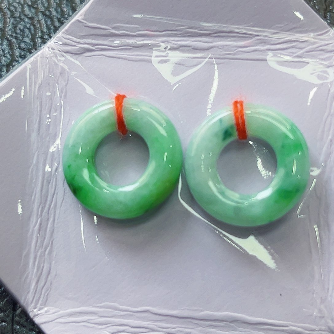 颈饰未镶嵌翡翠多样性
