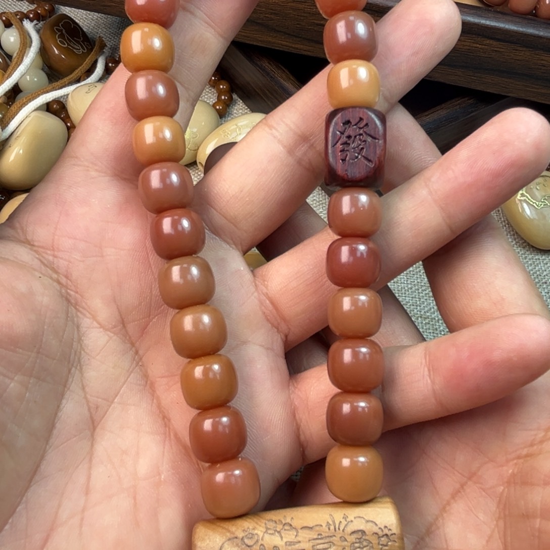 只买单纯的吊坠，没带链子，属的性质。