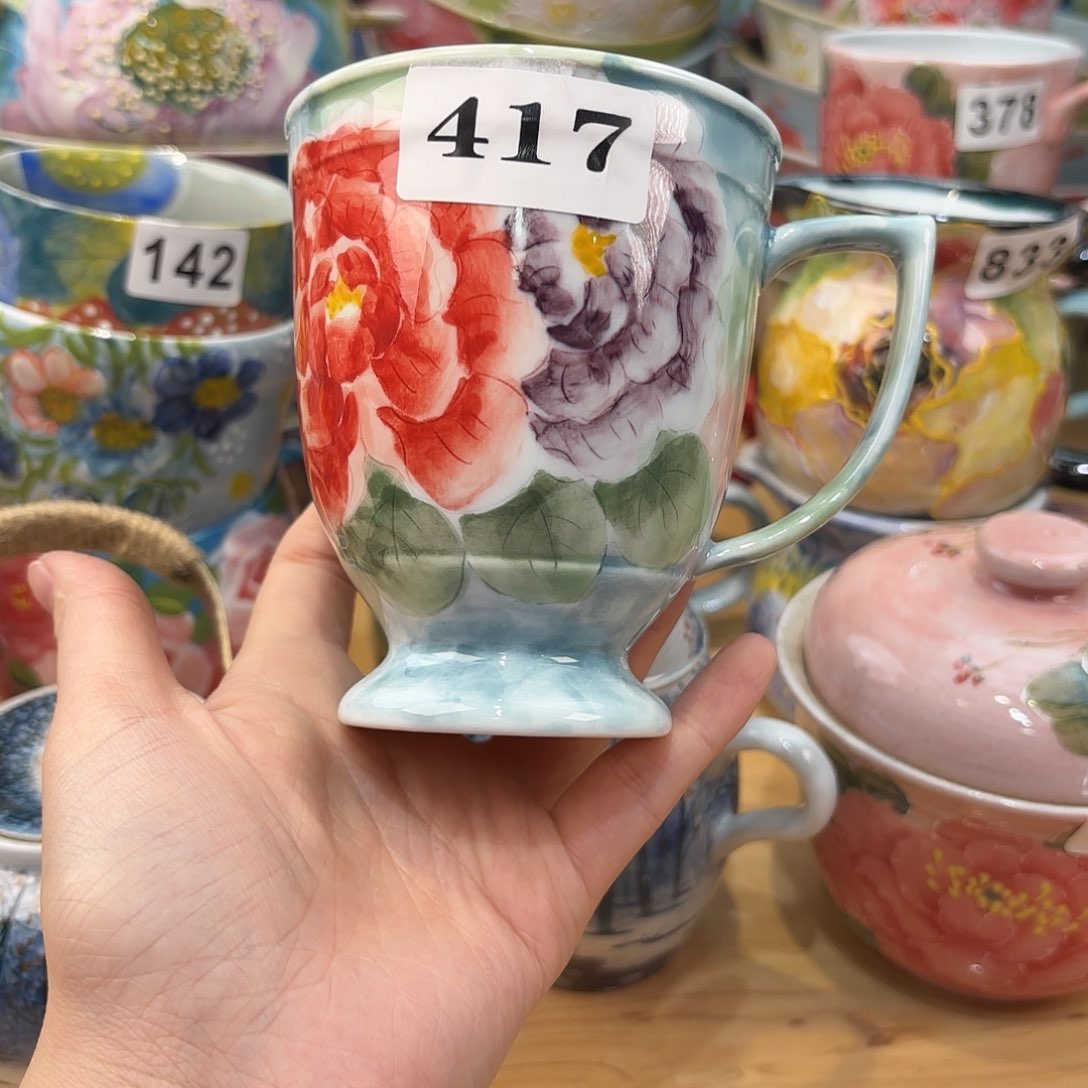 瓷片兔兔好可爱呀，