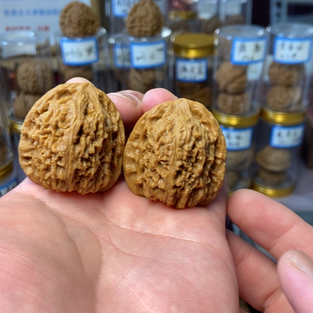 吊坠文玩核桃全品打底南疆