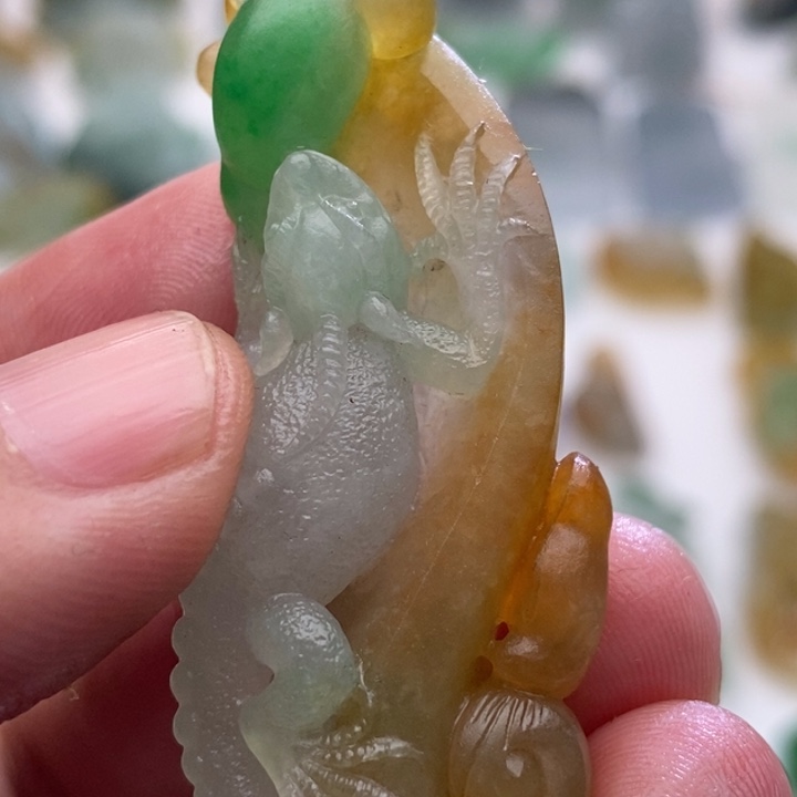 定制翡翠未镶嵌v****o翡翠三彩挂件