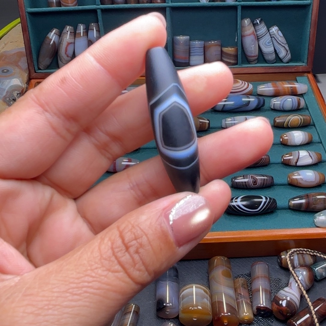 包***爱玛瑙/玉髓未镶嵌颈饰