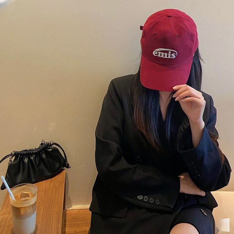 简约时尚字母棒球帽