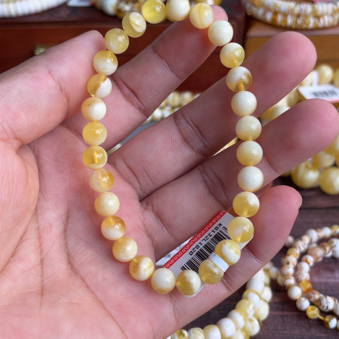 蜜蜡未镶嵌珠宝奇石