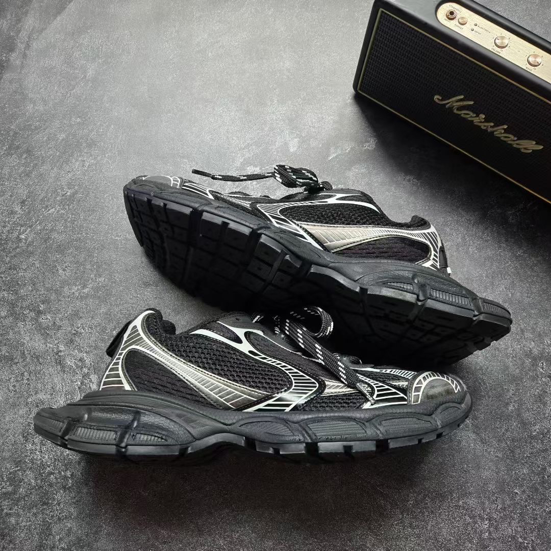 99新 Balenciaga/巴黎世家 44码 3XL 黑银 鞋