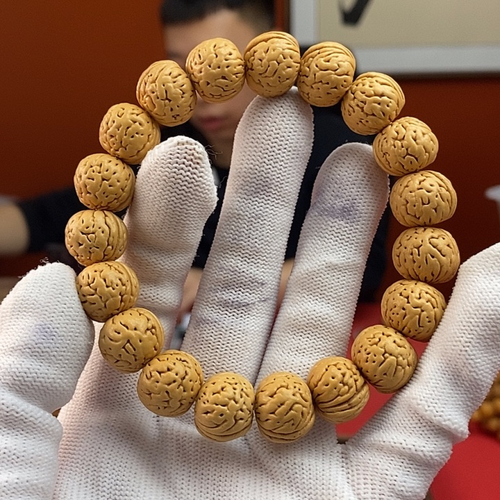 手串桃核奶豆14.5 （尺寸误差0.5之间）