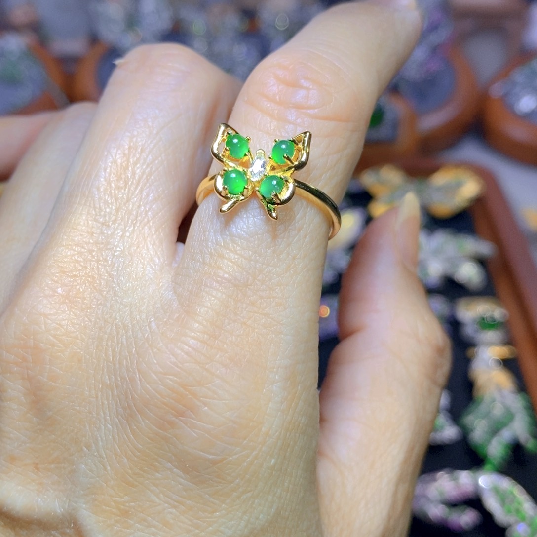 翡翠颈饰银S925镶嵌天然翡翠