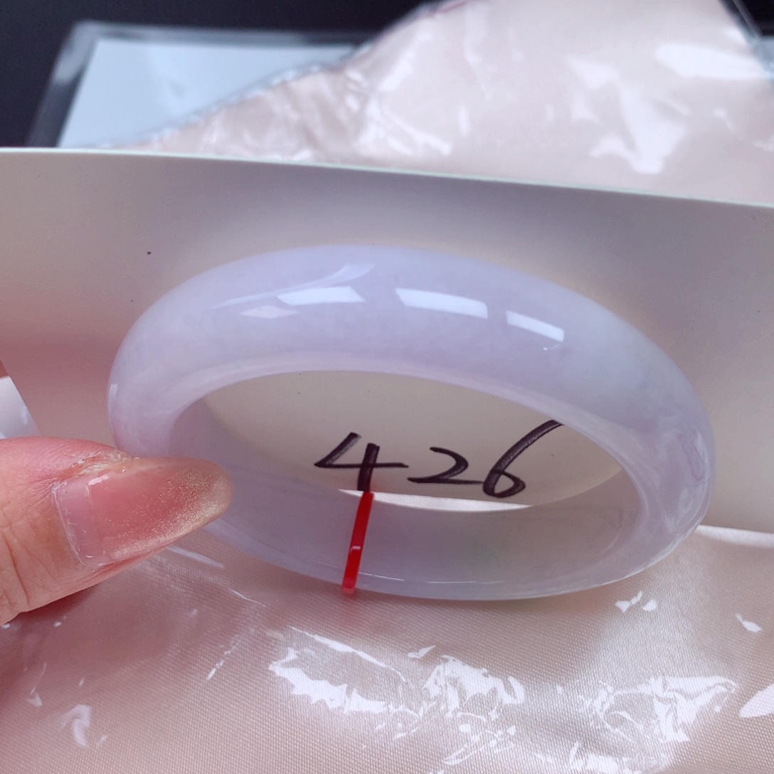 翡翠手镯未镶嵌翡翠