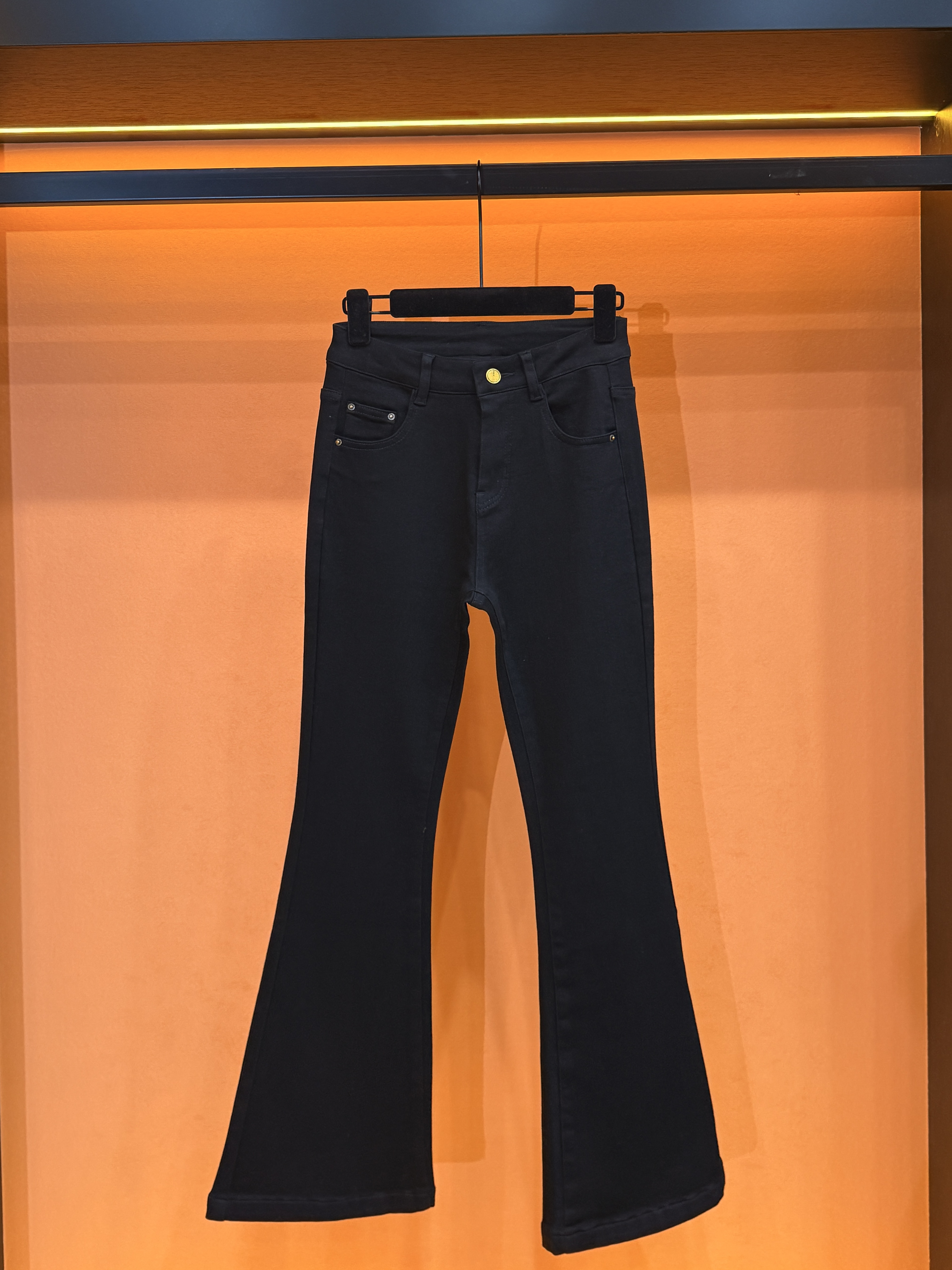 【YX】休闲百搭黑色高腰微喇裤极简风加绒款轻奢厚款牛仔裤