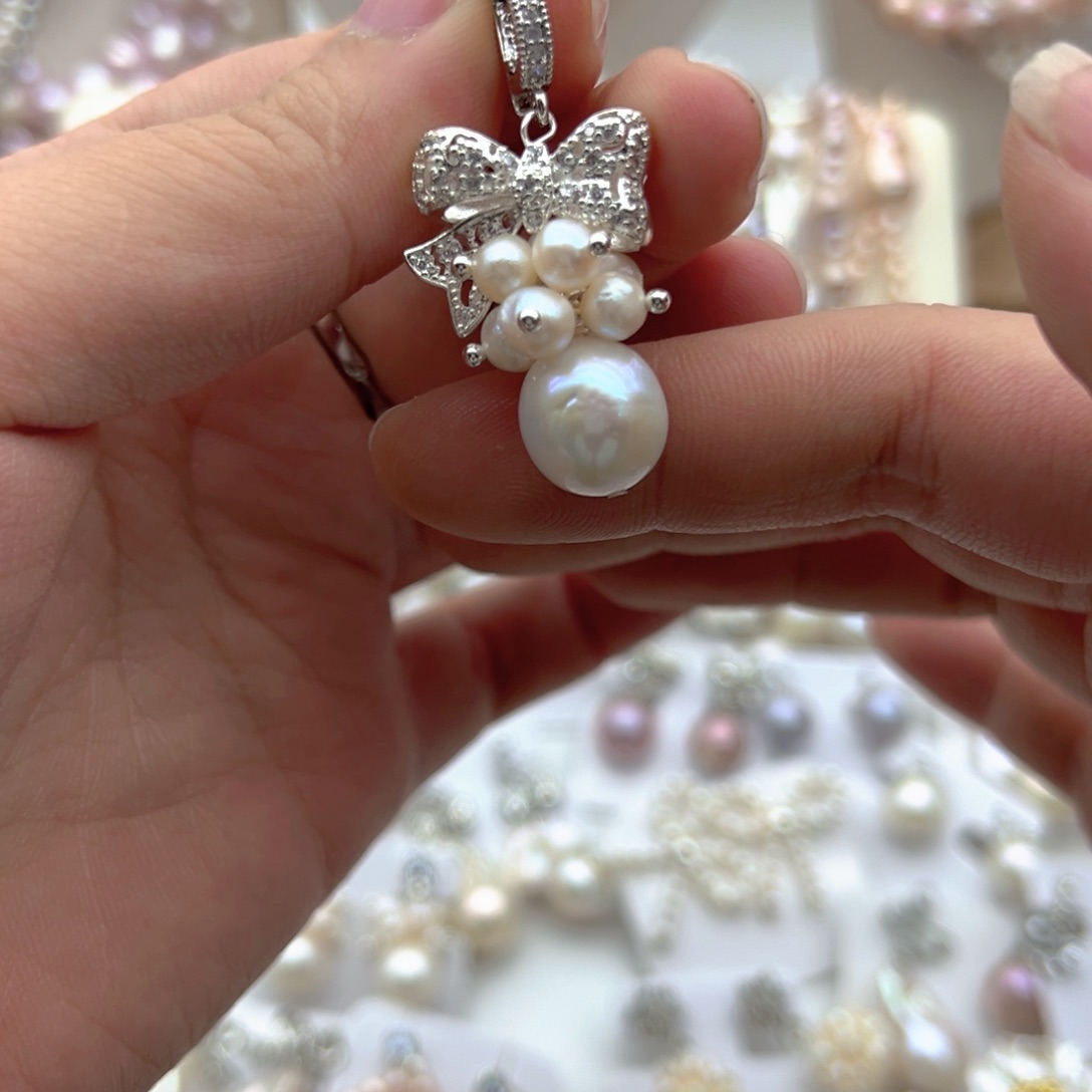 颈饰未镶嵌淡水珍珠