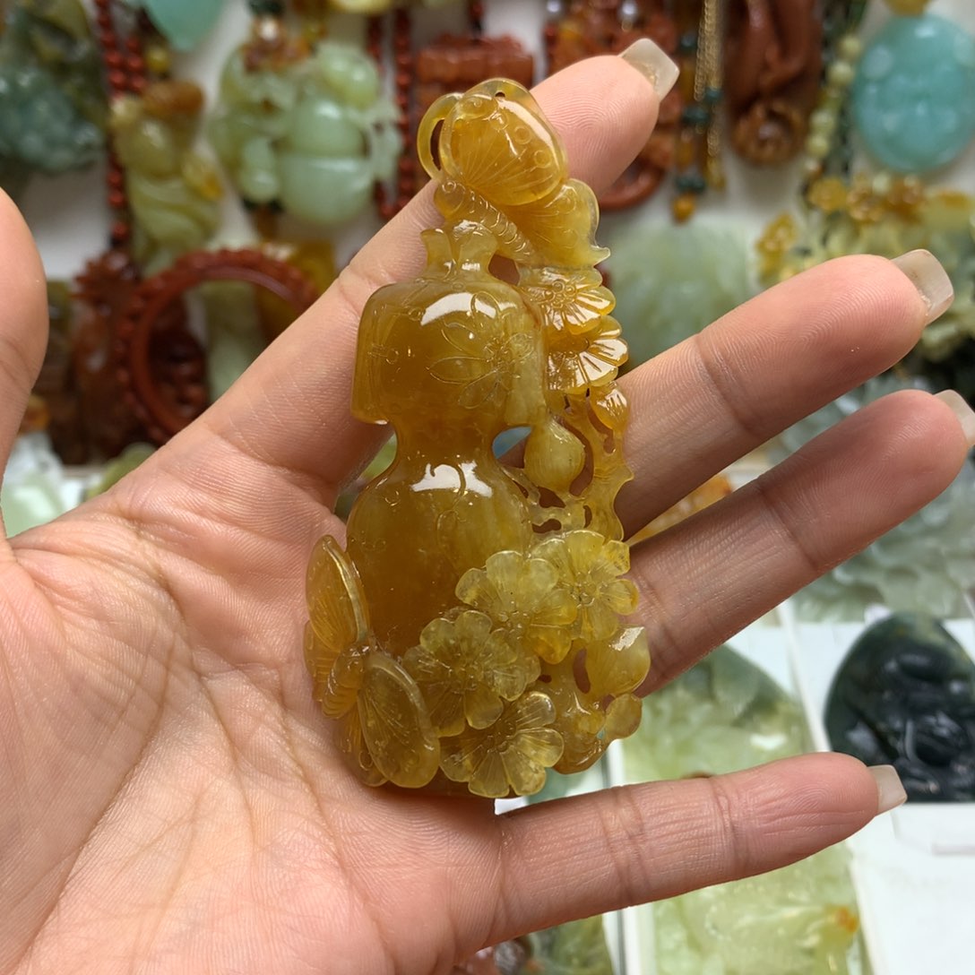 蛇纹石玉颈饰未镶嵌¥*&