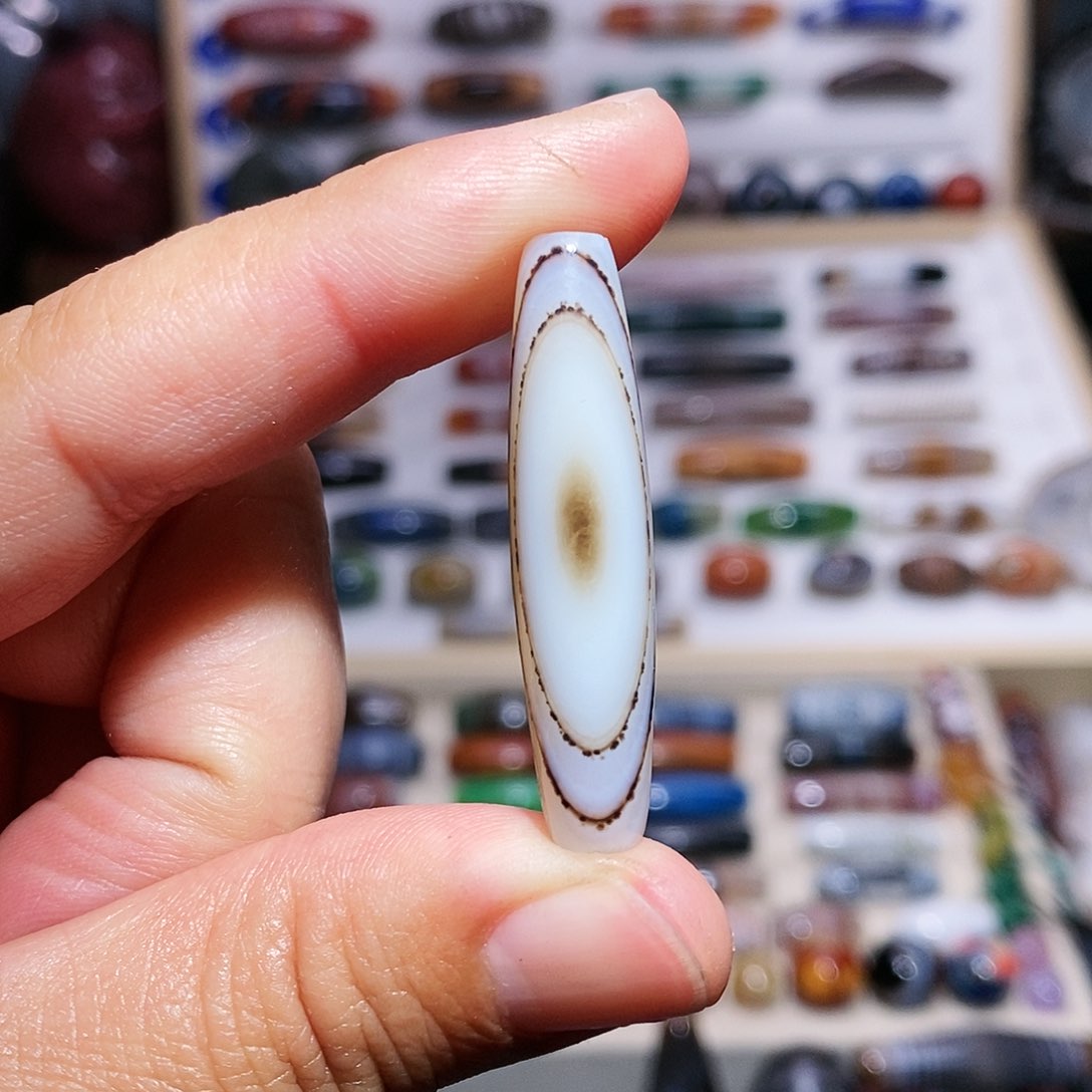 玛瑙吊坠未镶嵌…