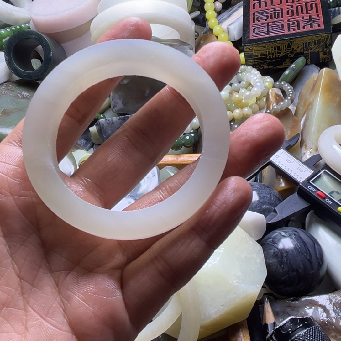 已***年和田玉（糖玉）未镶嵌挂件