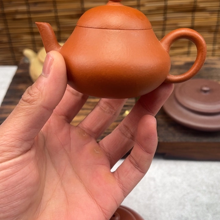 紫砂茶壶红黄泥薄胎梨形125cc
