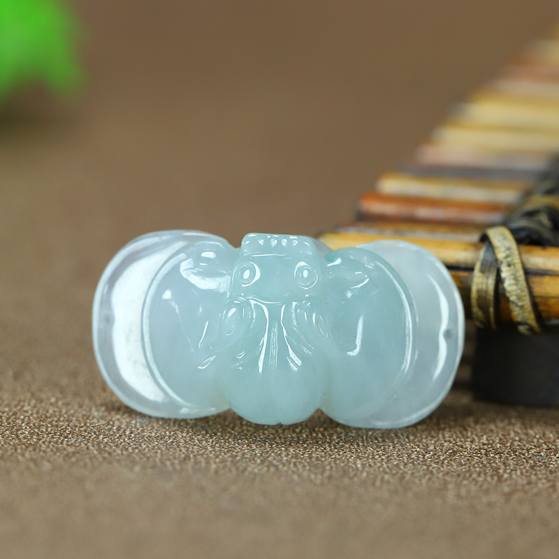 A133珠宝玉石A货翡翠吊坠