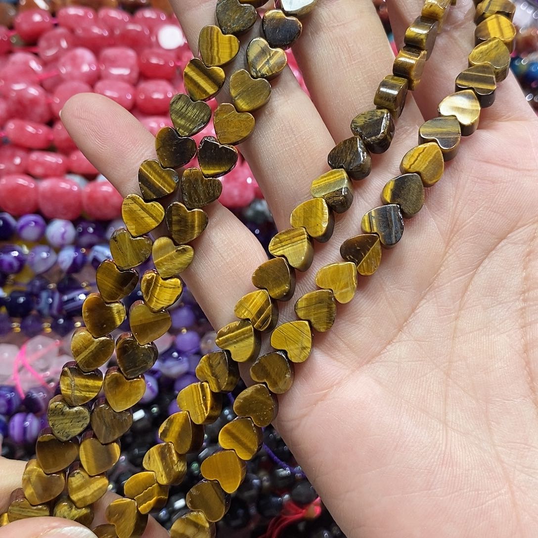 玛瑙/玉髓未镶嵌珠宝半成品虎眼平面爱心一条卡8mm