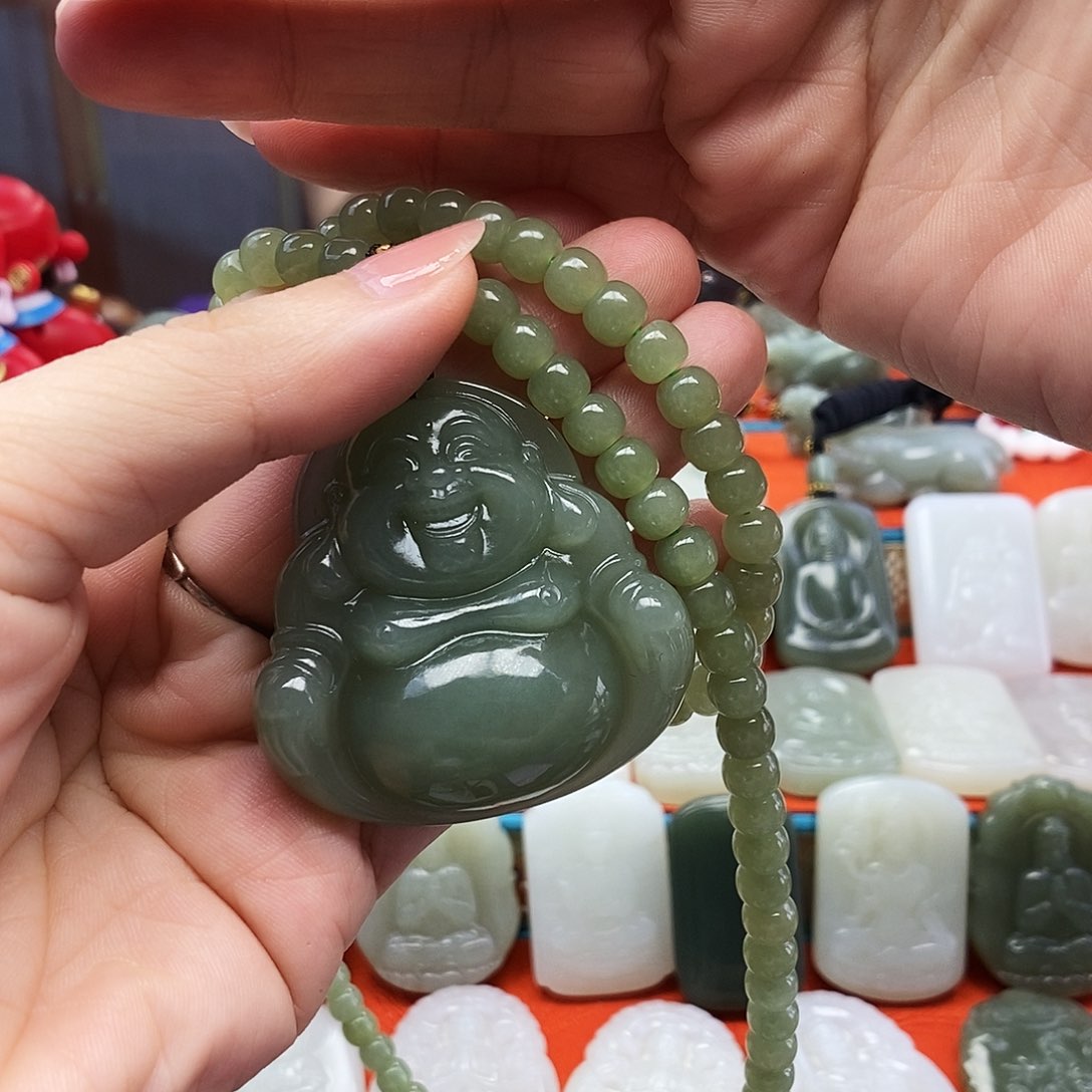 颈饰未镶嵌和田玉周*琴